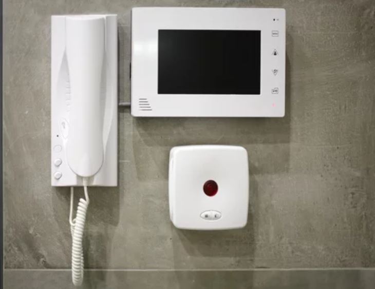 Video Intercom System for Home Automation